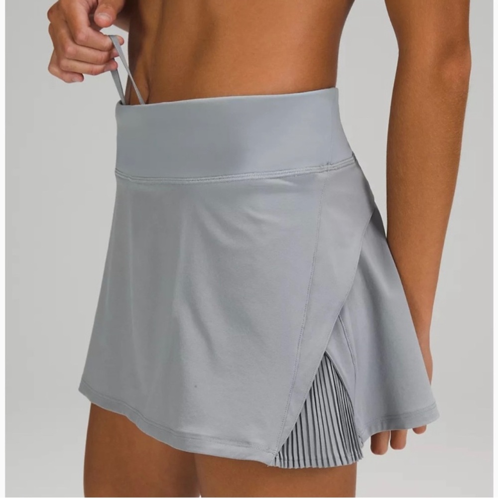 Lululemon Play Off the Pleats Skirt Size 0 NWT